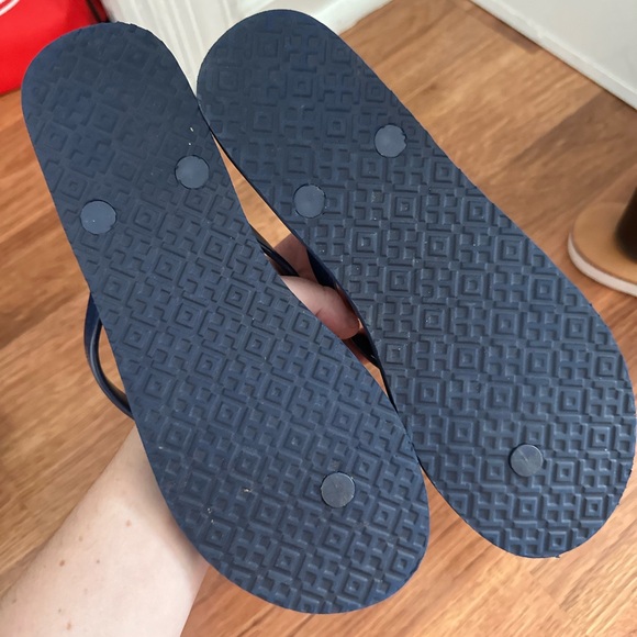 Tory Burch flip flops - Picture 2 of 2